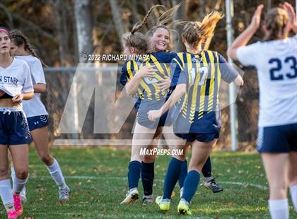 Thumbnail 2 in Bow vs. Stark (NHIAA D2 Quarterfinal) photogallery.