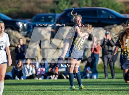 Thumbnail 2 in Bow vs. Stark (NHIAA D2 Quarterfinal) photogallery.