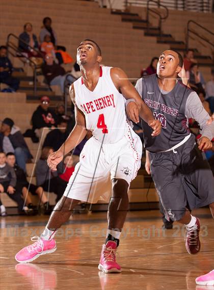 Thumbnail 1 in St. Benedict's Prep vs. Cape Henry Collegiate (Battle by the Bay) photogallery.
