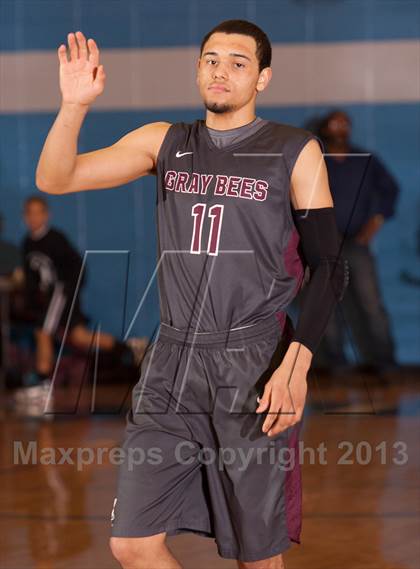 Thumbnail 1 in St. Benedict's Prep vs. Cape Henry Collegiate (Battle by the Bay) photogallery.