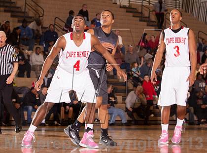 Thumbnail 2 in St. Benedict's Prep vs. Cape Henry Collegiate (Battle by the Bay) photogallery.