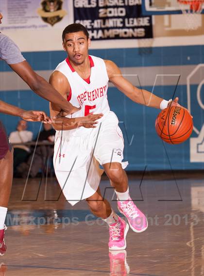 Thumbnail 1 in St. Benedict's Prep vs. Cape Henry Collegiate (Battle by the Bay) photogallery.