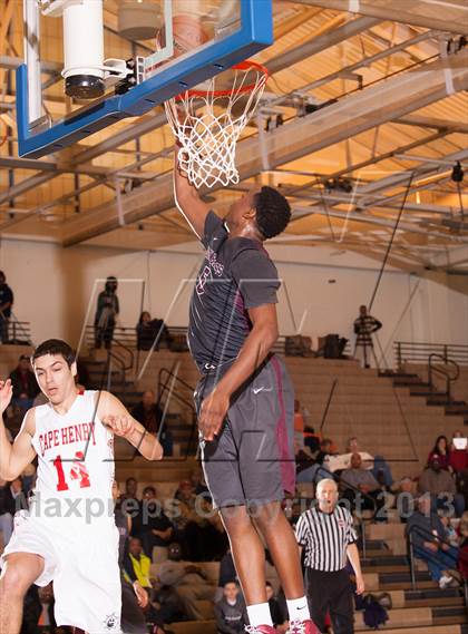 Thumbnail 1 in St. Benedict's Prep vs. Cape Henry Collegiate (Battle by the Bay) photogallery.
