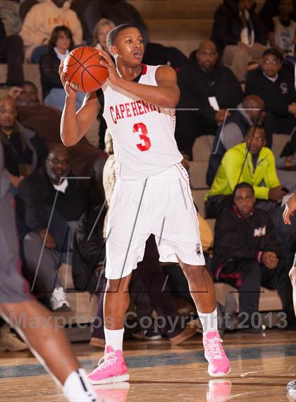 Thumbnail 1 in St. Benedict's Prep vs. Cape Henry Collegiate (Battle by the Bay) photogallery.