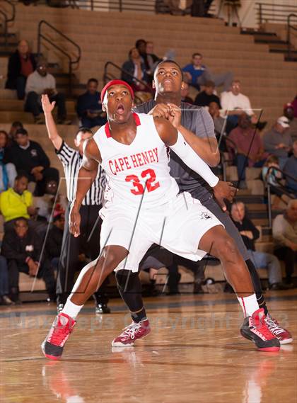 Thumbnail 1 in St. Benedict's Prep vs. Cape Henry Collegiate (Battle by the Bay) photogallery.