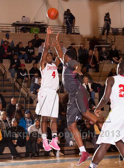 Thumbnail 3 in St. Benedict's Prep vs. Cape Henry Collegiate (Battle by the Bay) photogallery.