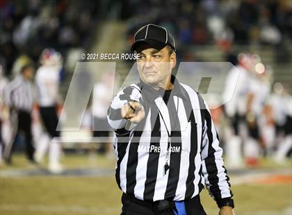 Thumbnail 2 in Marvin Ridge vs Charlotte Catholic (NCHSAA 4A Round 1 Playoff) photogallery.