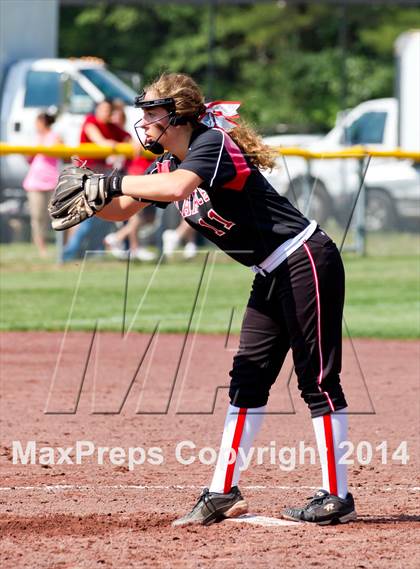 Thumbnail 2 in East Meadow vs. Clarence (NYSPHSAA Class AA Semifinal) photogallery.