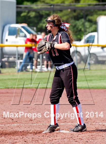 Thumbnail 3 in East Meadow vs. Clarence (NYSPHSAA Class AA Semifinal) photogallery.