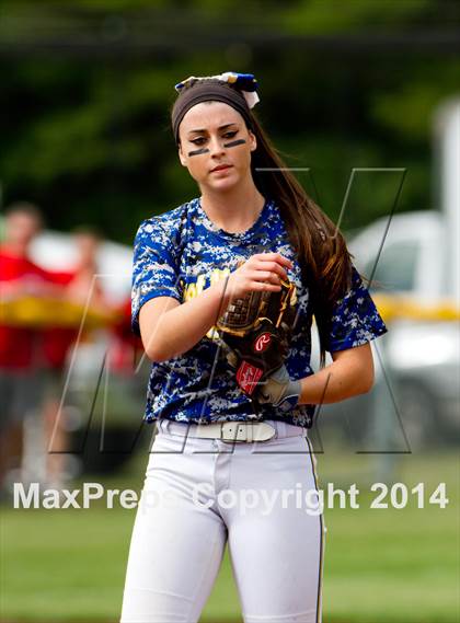 Thumbnail 3 in East Meadow vs. Clarence (NYSPHSAA Class AA Semifinal) photogallery.