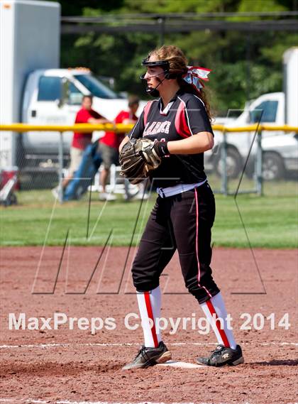 Thumbnail 1 in East Meadow vs. Clarence (NYSPHSAA Class AA Semifinal) photogallery.