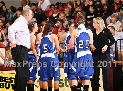 Thumbnail 2 in Burkburnett vs. Krum (Fantasy of Lights) photogallery.
