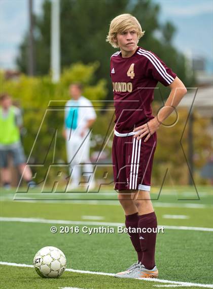 Thumbnail 3 in Ponderosa vs. ThunderRidge photogallery.