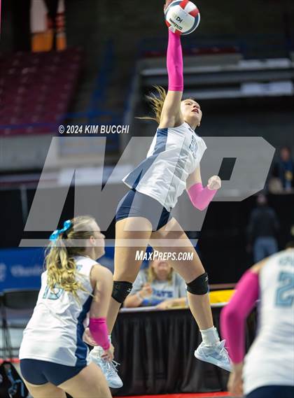 Thumbnail 3 in Philip Barbour vs. Charleston Catholic (WVSSAC Class AA Semifinal) photogallery.