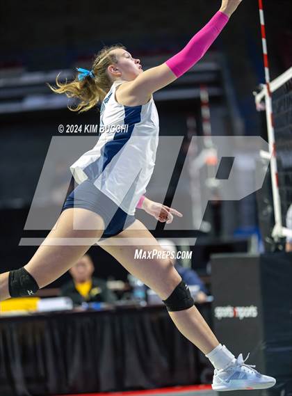 Thumbnail 3 in Philip Barbour vs. Charleston Catholic (WVSSAC Class AA Semifinal) photogallery.