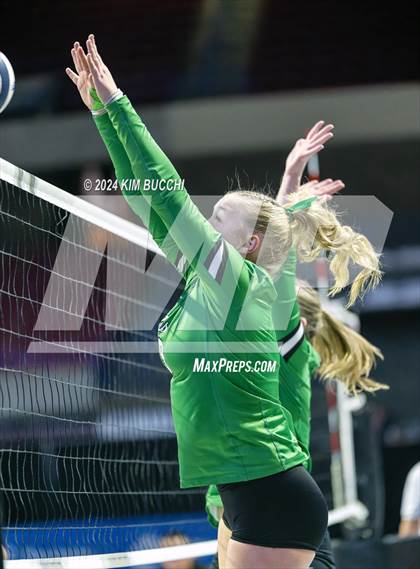 Thumbnail 1 in Philip Barbour vs. Charleston Catholic (WVSSAC Class AA Semifinal) photogallery.