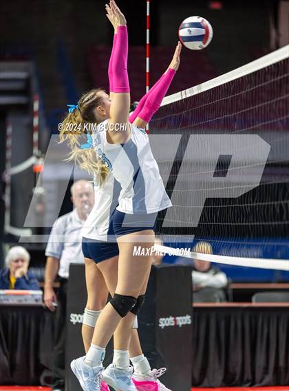 Thumbnail 1 in Philip Barbour vs. Charleston Catholic (WVSSAC Class AA Semifinal) photogallery.