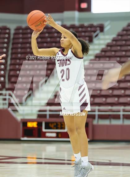 Thumbnail 2 in Bullard vs Ennis (Athens Tournament) photogallery.
