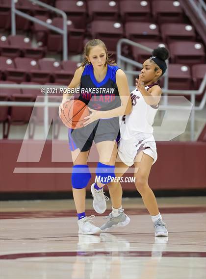 Thumbnail 2 in Bullard vs Ennis (Athens Tournament) photogallery.