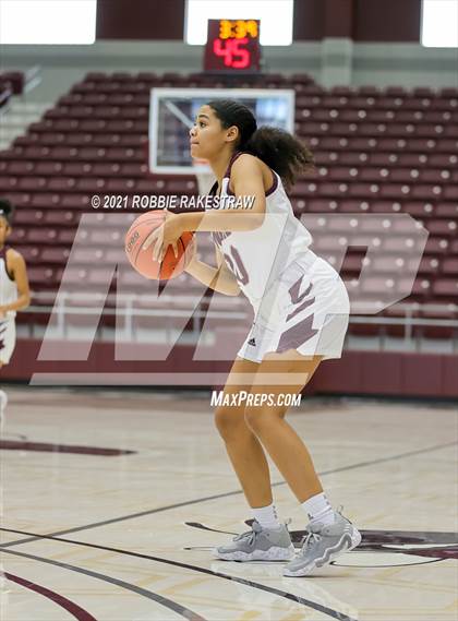 Thumbnail 2 in Bullard vs Ennis (Athens Tournament) photogallery.