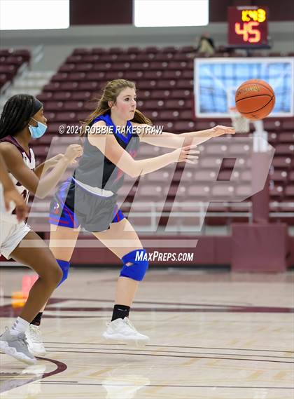 Thumbnail 1 in Bullard vs Ennis (Athens Tournament) photogallery.
