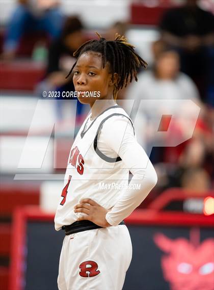 Thumbnail 1 in Midtown vs Warner Robins (GHSA 5A Elite 8 Playoff) photogallery.
