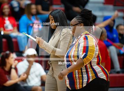 Thumbnail 3 in Midtown vs Warner Robins (GHSA 5A Elite 8 Playoff) photogallery.