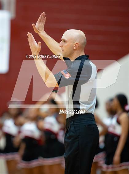 Thumbnail 1 in Midtown vs Warner Robins (GHSA 5A Elite 8 Playoff) photogallery.