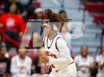 Thumbnail 2 in Midtown vs Warner Robins (GHSA 5A Elite 8 Playoff) photogallery.