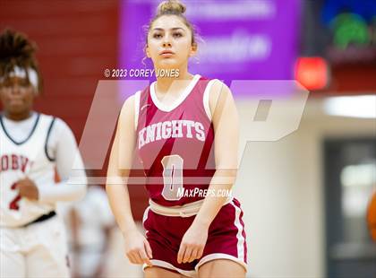 Thumbnail 3 in Midtown vs Warner Robins (GHSA 5A Elite 8 Playoff) photogallery.