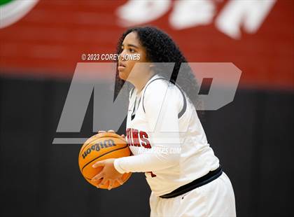 Thumbnail 1 in Midtown vs Warner Robins (GHSA 5A Elite 8 Playoff) photogallery.