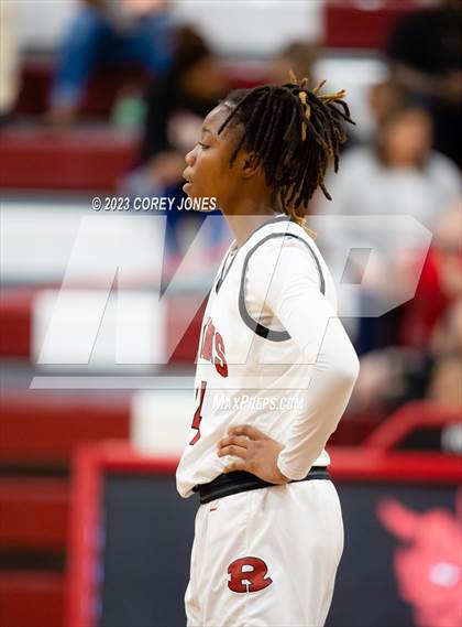 Thumbnail 2 in Midtown vs Warner Robins (GHSA 5A Elite 8 Playoff) photogallery.