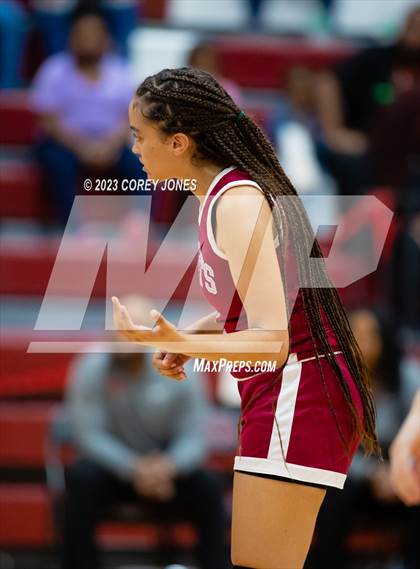 Thumbnail 3 in Midtown vs Warner Robins (GHSA 5A Elite 8 Playoff) photogallery.