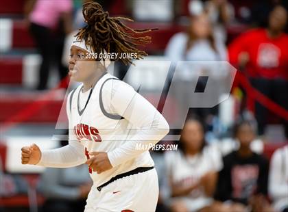 Thumbnail 3 in Midtown vs Warner Robins (GHSA 5A Elite 8 Playoff) photogallery.