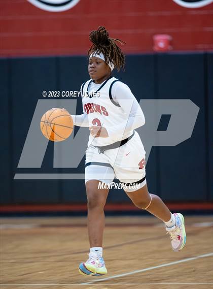 Thumbnail 2 in Midtown vs Warner Robins (GHSA 5A Elite 8 Playoff) photogallery.