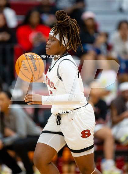 Thumbnail 3 in Midtown vs Warner Robins (GHSA 5A Elite 8 Playoff) photogallery.