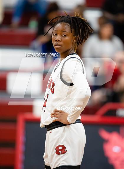 Thumbnail 3 in Midtown vs Warner Robins (GHSA 5A Elite 8 Playoff) photogallery.