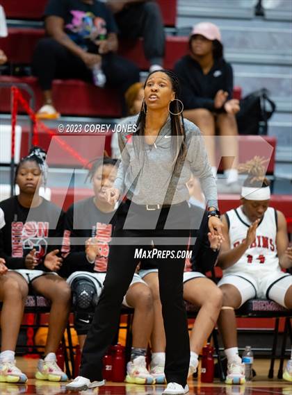 Thumbnail 3 in Midtown vs Warner Robins (GHSA 5A Elite 8 Playoff) photogallery.