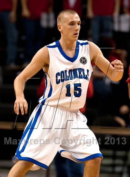 Thumbnail 1 in Holmes vs Covington Catholic (KHSAA Regional Final) photogallery.