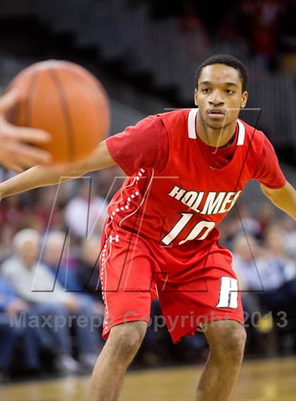 Thumbnail 3 in Holmes vs Covington Catholic (KHSAA Regional Final) photogallery.