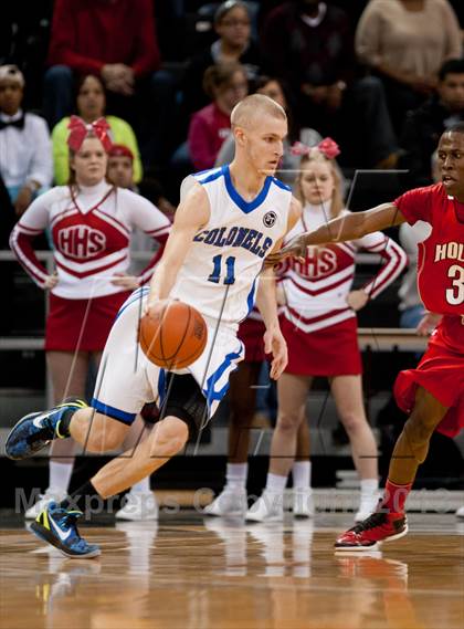 Thumbnail 3 in Holmes vs Covington Catholic (KHSAA Regional Final) photogallery.