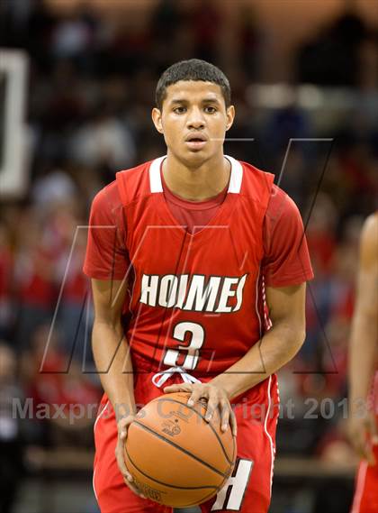 Thumbnail 3 in Holmes vs Covington Catholic (KHSAA Regional Final) photogallery.