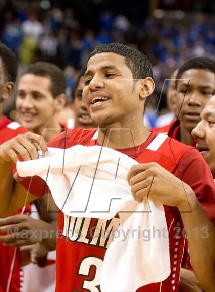 Thumbnail 3 in Holmes vs Covington Catholic (KHSAA Regional Final) photogallery.