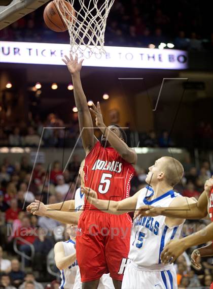 Thumbnail 2 in Holmes vs Covington Catholic (KHSAA Regional Final) photogallery.