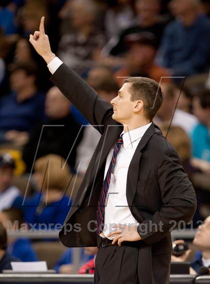 Thumbnail 2 in Holmes vs Covington Catholic (KHSAA Regional Final) photogallery.