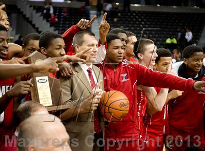 Thumbnail 3 in Holmes vs Covington Catholic (KHSAA Regional Final) photogallery.