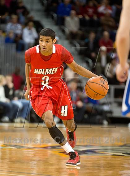 Thumbnail 3 in Holmes vs Covington Catholic (KHSAA Regional Final) photogallery.
