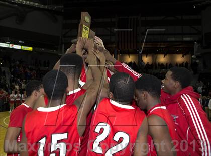 Thumbnail 2 in Holmes vs Covington Catholic (KHSAA Regional Final) photogallery.