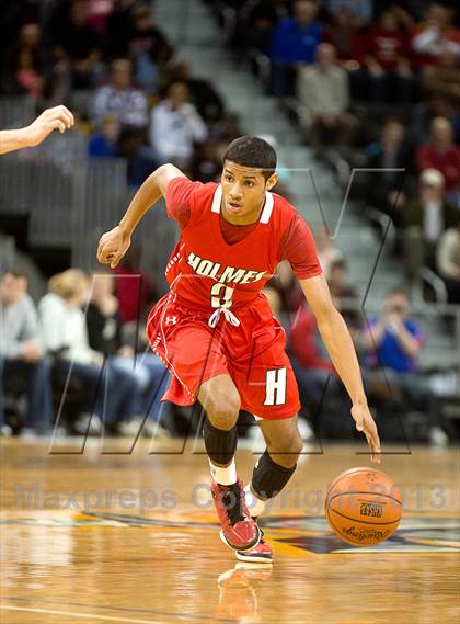 Thumbnail 2 in Holmes vs Covington Catholic (KHSAA Regional Final) photogallery.