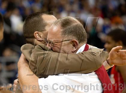 Thumbnail 3 in Holmes vs Covington Catholic (KHSAA Regional Final) photogallery.